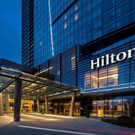 Hilton Wuhan Yangtze Riverside Buitenkant foto